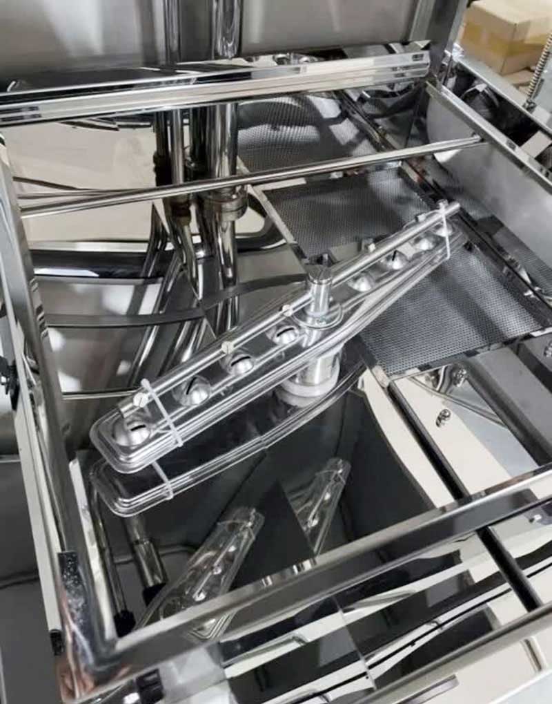 洗碗机喷淋臂高压冲洗餐具